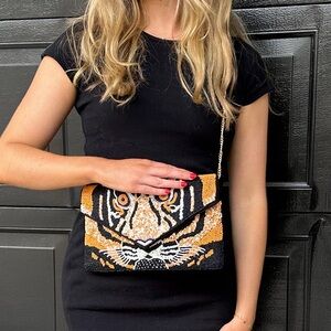 Jen&Co‎ Livy Crossbody Tiger Beaded Clutch
